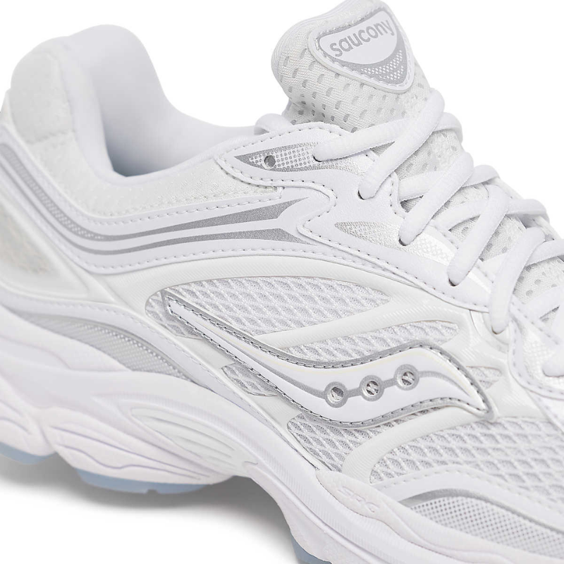 Saucony ProGrid Omni 9 | Full White